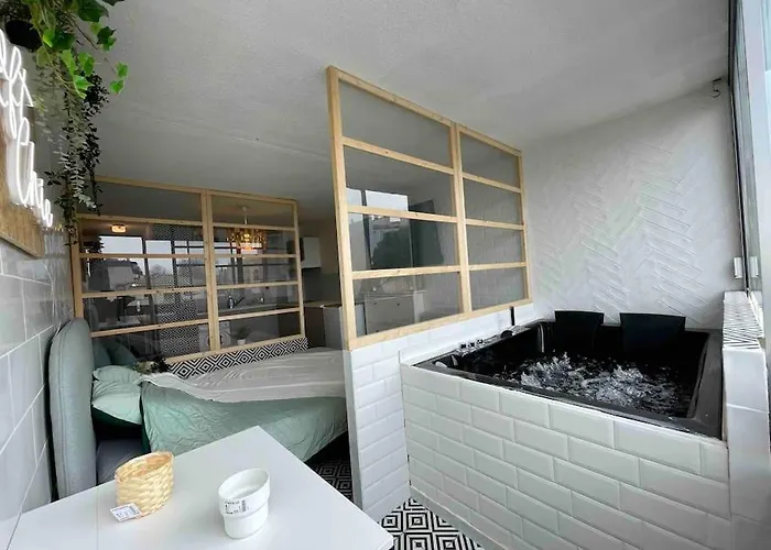 Loft Ravissant Avec Jacuzzi & Piscine - Cap D'agde Agde