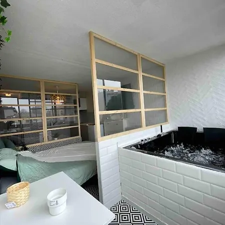 Loft Ravissant Avec Jacuzzi & Piscine - Cap D'agde 阿格德